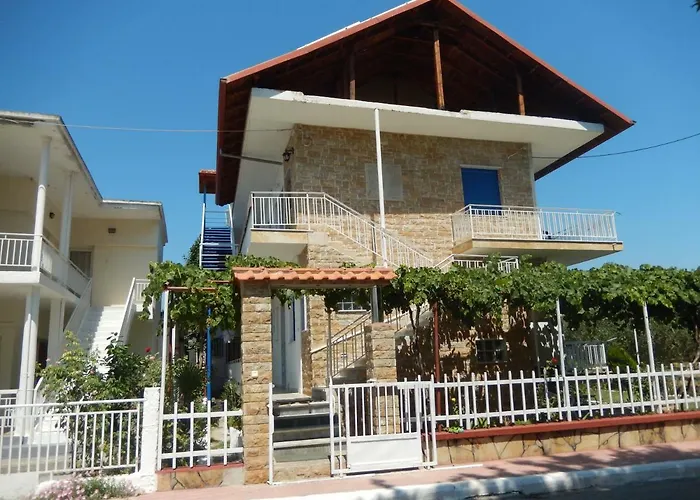 Noula * Makrigialos